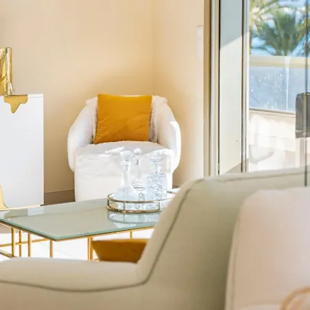 Wonderful 2 Bedroom Facing The Croisette Apartamento *
